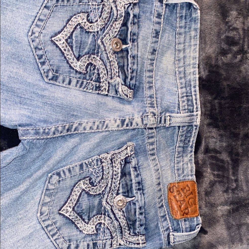 BIG STAR JEANS size 29 regular inseam.